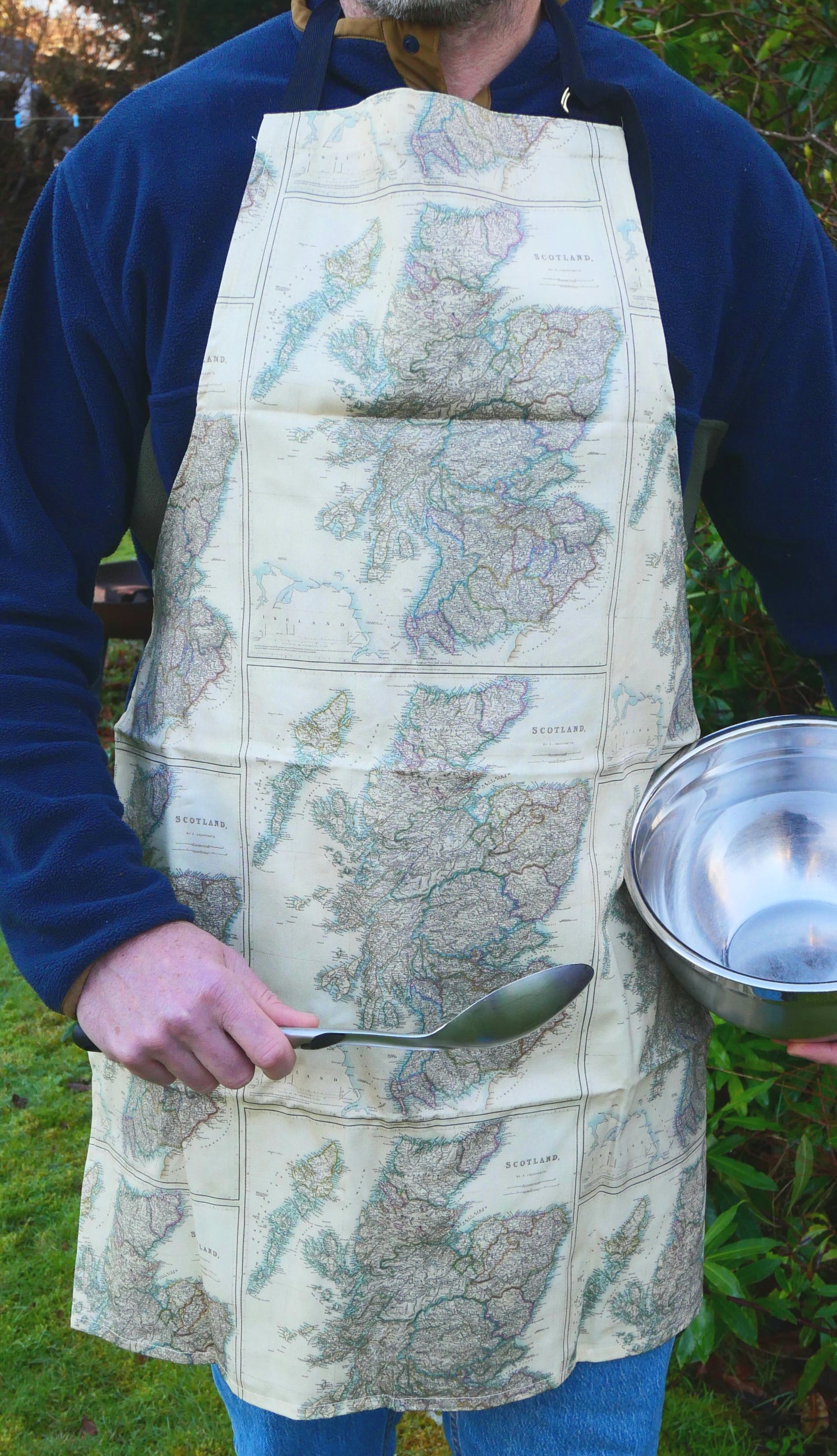 Apron with entire Scottish Map